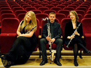 Nuotraukoje iš kairės Viktorija Kružikaitė, Olgierd Smokowski, Gabrielė Krakauskaitė