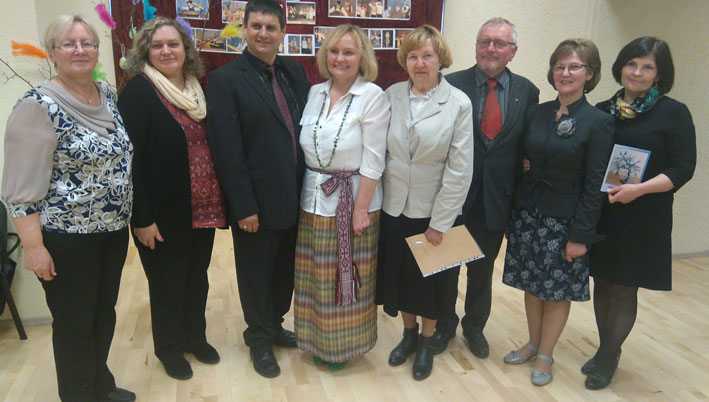 Konkurso dalyviai iš Alytaus, Kalvarijos, Marijampolės ir Suvalkų su organizatorėmis